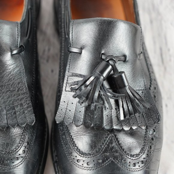 Allen Edmonds Arlington Black Leather 10.5 Mens Shoe Wingtip Brogues Tassels USA - Picture 14 of 16